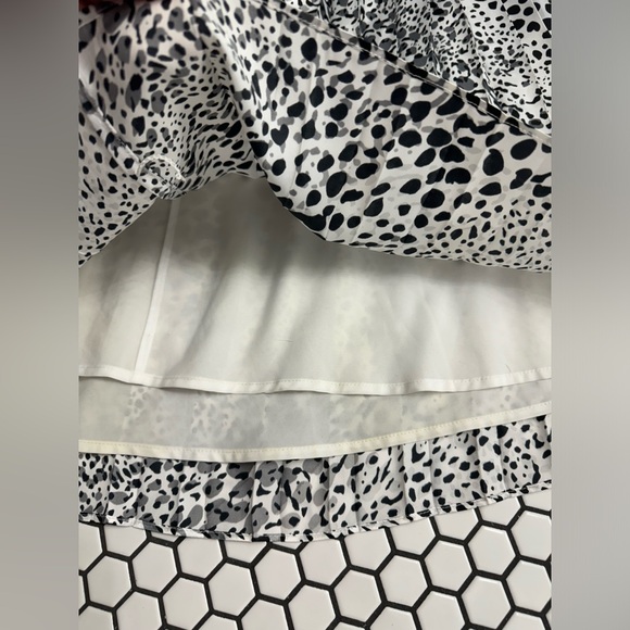 White House black market skirt size 8 - Picture 3 of 5